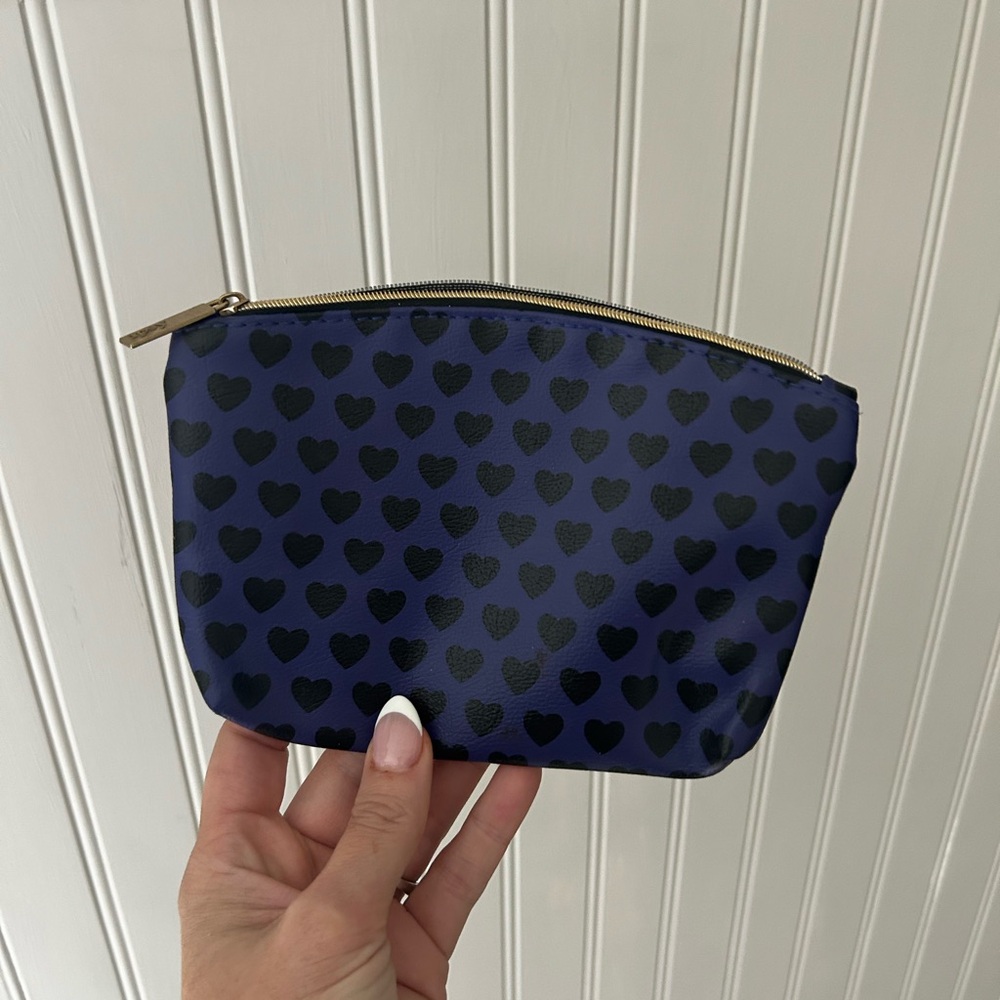 Ipsy Cosmetic Pouch Navy Blue Hearts Zipper